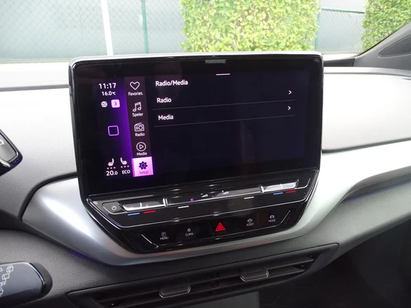Volkswagen ID.4 (2021) — foto 13 van 26