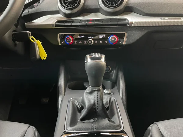AUDI Q2 (2025) — foto 6 van 16
