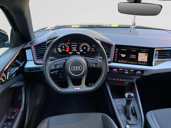 AUDI A1 Sportback (2023) — foto 12 van 24