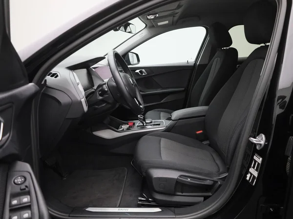 BMW 1 Reeks (2023) — foto 3 van 39
