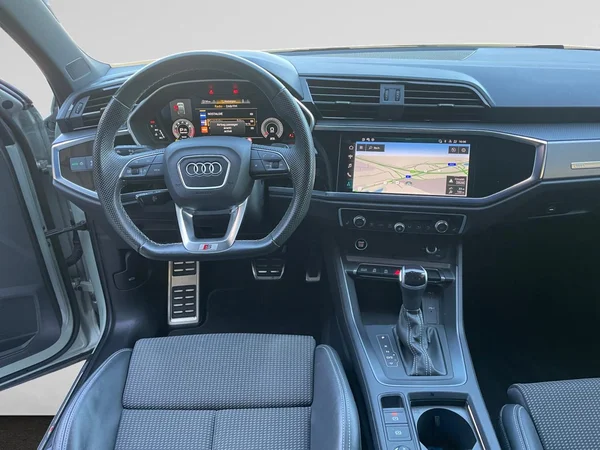 AUDI Q3 Sportback (2024) — foto 14 van 20
