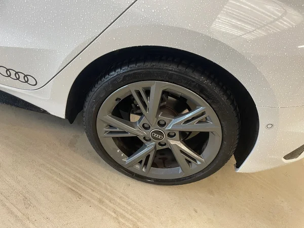 AUDI A3 Sportback (2024) — foto 8 van 20