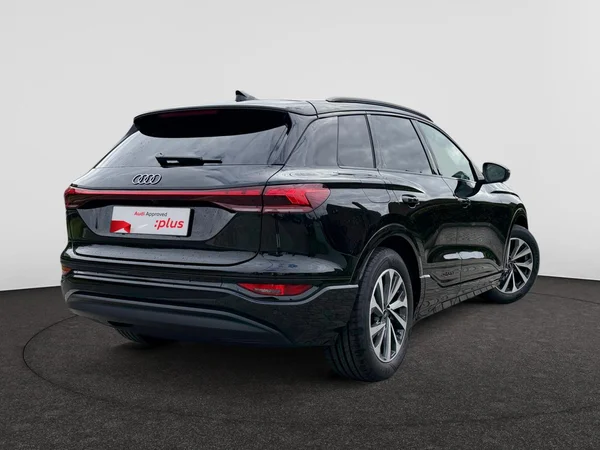 AUDI Q6 e-tron (2025) — foto 20 van 24