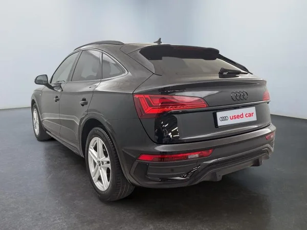 AUDI Q5 Sportback Dsl (2022) — foto 36 van 38