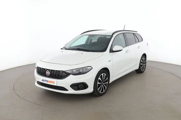 Fiat Tipo 8c1c72e1-ef58-45da-975c-3b822f3c5f4c