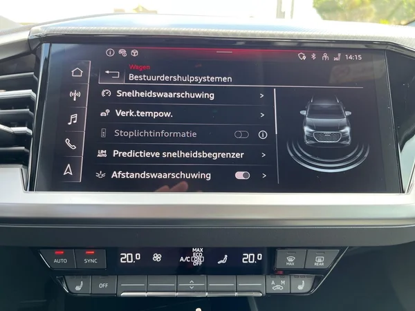 AUDI Q4 e-tron (2025) — foto 7 van 22