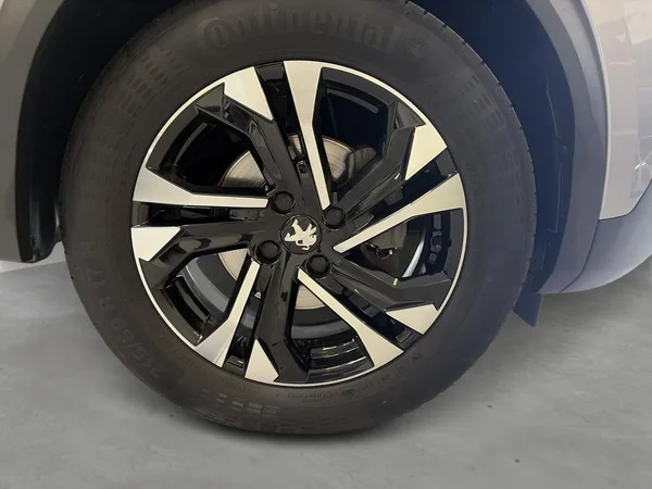 Peugeot 2008 (2022) — foto 14 van 18