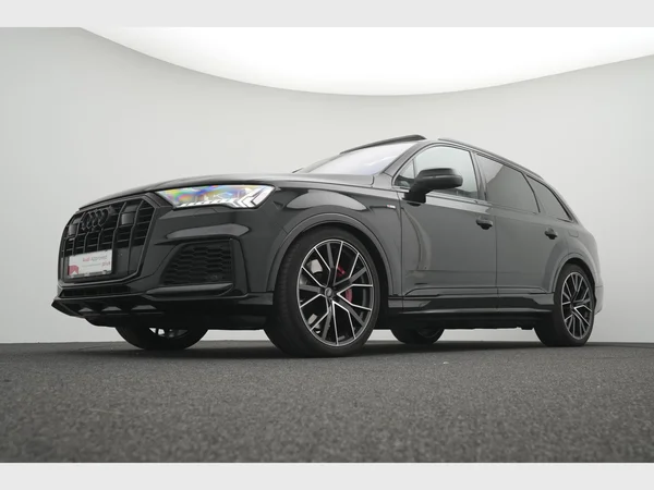 AUDI Q7 PHEV (2024) — foto 33 van 37