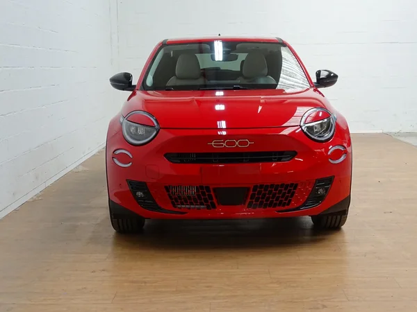 Fiat 600 (2026) — foto 3 van 27