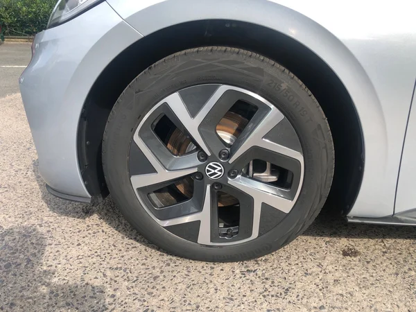 VOLKSWAGEN ID.3 (2023) — foto 13 van 21