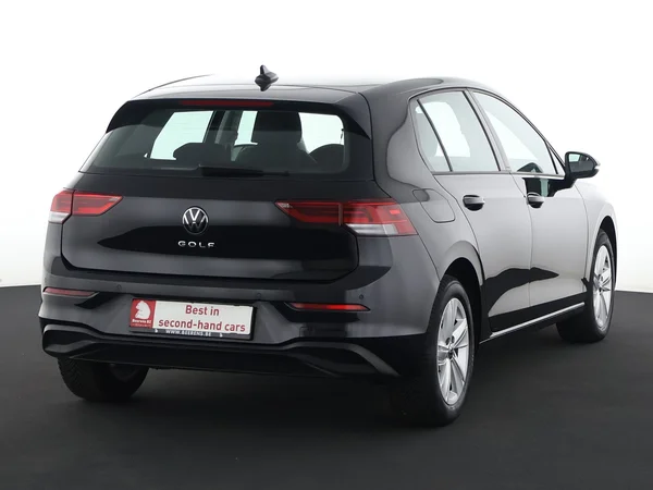 VOLKSWAGEN Golf (2024) — foto 22 van 28