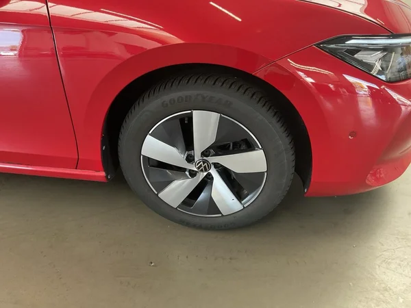 VOLKSWAGEN Passat SW (2025) — foto 15 van 22