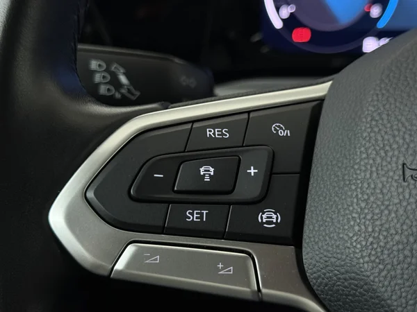 VOLKSWAGEN Golf Variant (2022) — foto 9 van 28