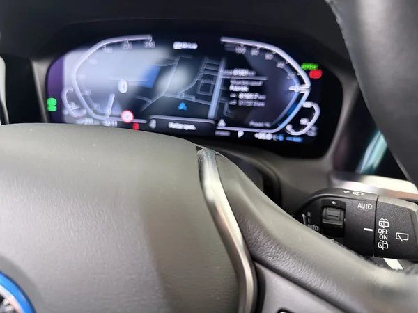 BMW 320 (2022) — foto 5 van 27