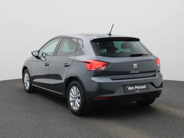 SEAT Ibiza (2023) — foto 12 van 38