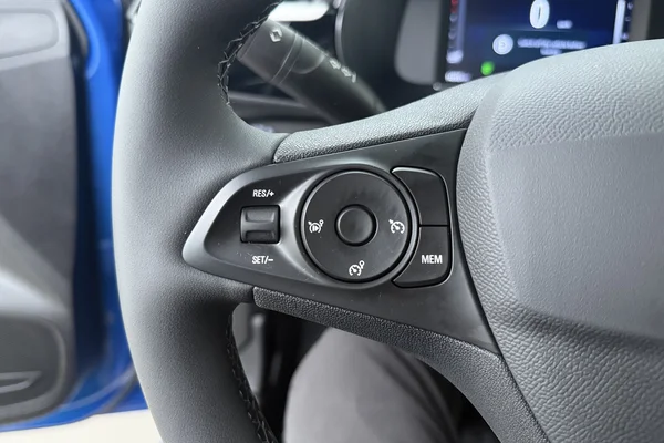 Opel Corsa (2025) — foto 6 van 18