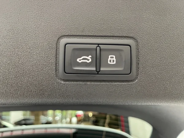 AUDI Q3 SUV e-hybrid (PHEV) (2025) — foto 16 van 16
