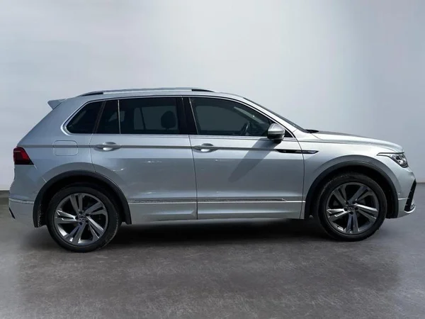 VOLKSWAGEN Tiguan (2022) — foto 33 van 34