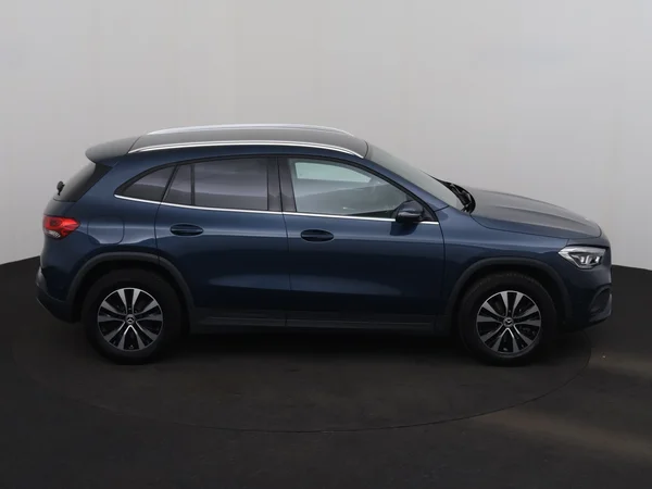 MERCEDES GLA 250 (2022) — foto 29 van 33