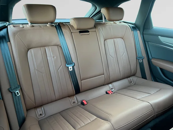 AUDI A6 Avant (2023) — foto 16 van 24