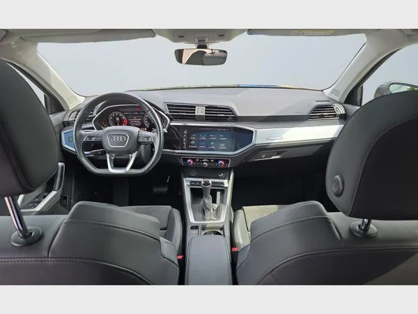 Audi Q3 Sportback (2021) — foto 29 van 29