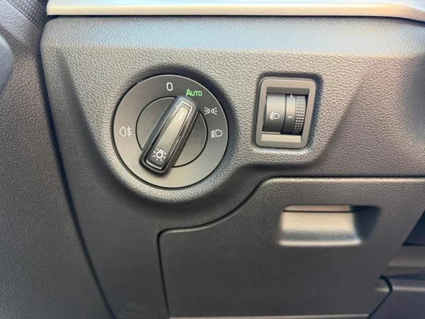 SKODA Kamiq (2022) — foto 20 van 31