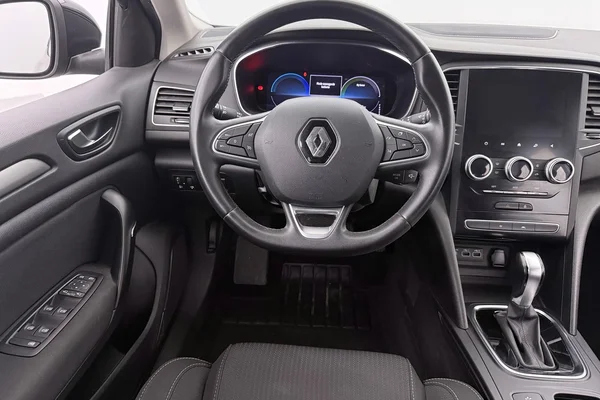 Renault Megane Berline Phase II E-TECH (PHEV) (2022) — foto 4 van 32