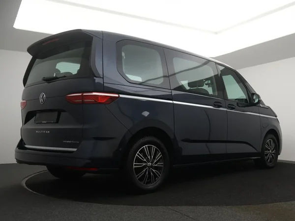 Volkswagen Multivan (2025) — foto 12 van 29