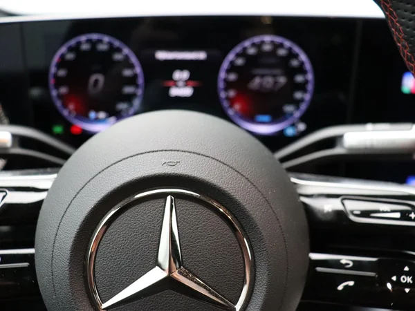 Mercedes-Benz CLA (2025) — foto 15 van 32