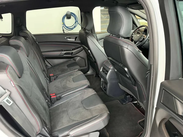 Ford S-Max (2023) — foto 20 van 22