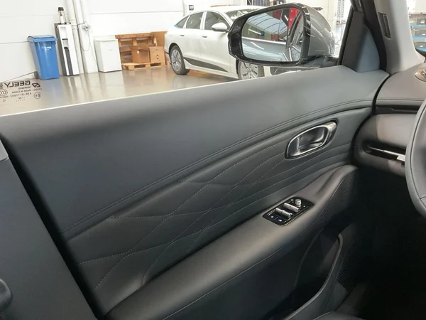 GEELY Starray EM-i (PHEV) (2026) — foto 7 van 22