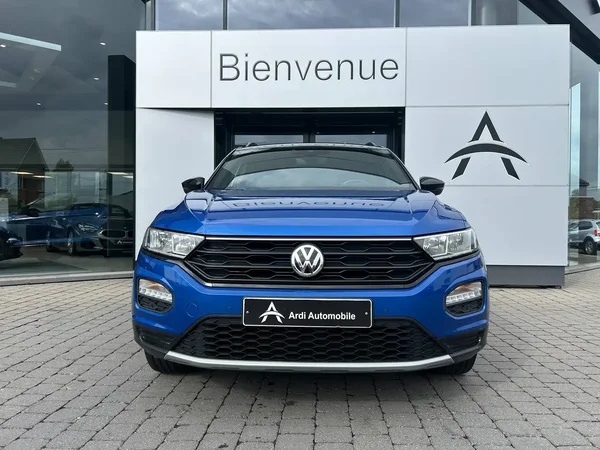 Volkswagen T-Roc (2020) — foto 12 van 24