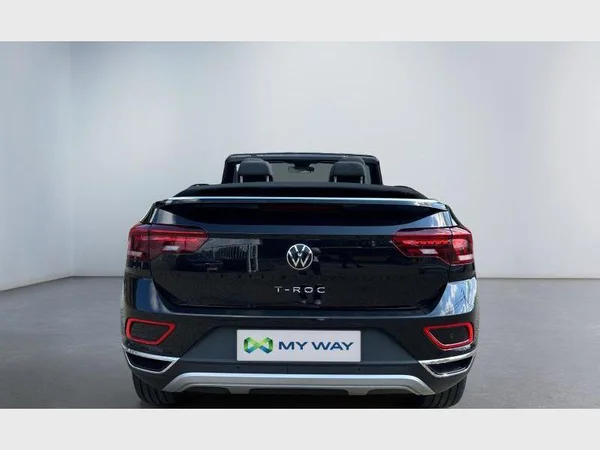 Volkswagen T-Roc Cabriolet (2023) — foto 34 van 36
