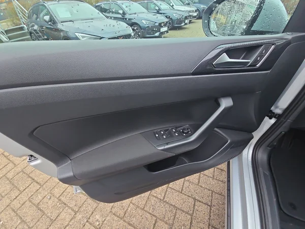 VOLKSWAGEN Taigo (2026) — foto 14 van 24
