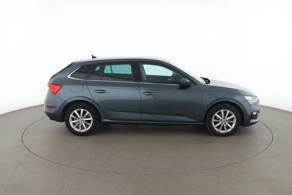 Skoda Scala (2019) — foto 13 van 16