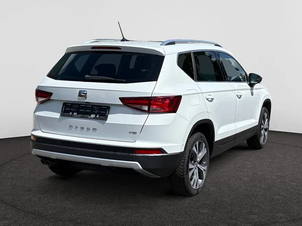 SEAT Ateca (2017) — foto 18 van 22