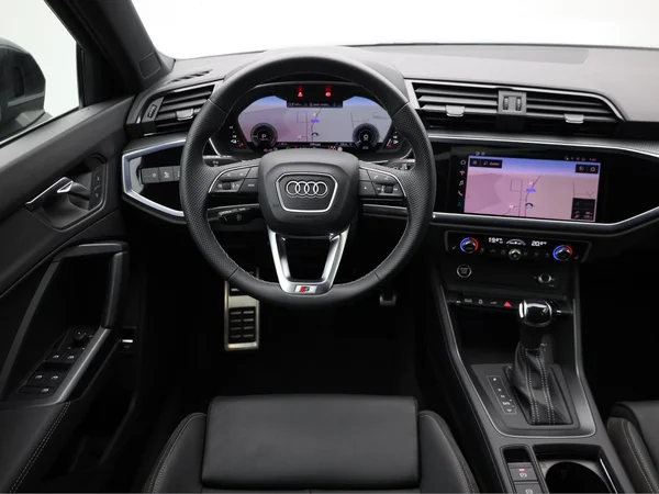AUDI Q3 Sportback PHEV (2022) — foto 5 van 23