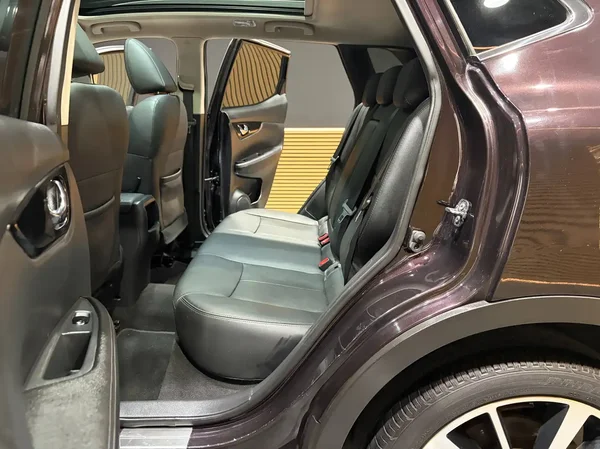 Nissan Qashqai (2017) — foto 13 van 25