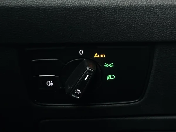 VOLKSWAGEN Passat Variant (2022) — foto 19 van 32