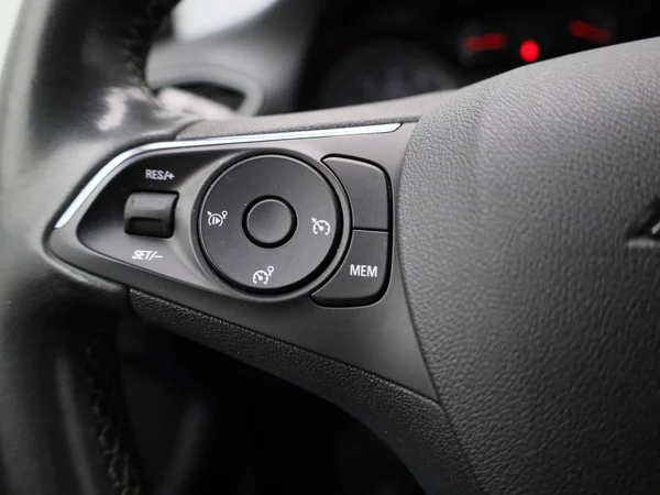 Opel Crossland (2021) — foto 9 van 40