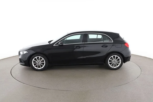 Mercedes-Benz A-Klasse (2020) — foto 9 van 16