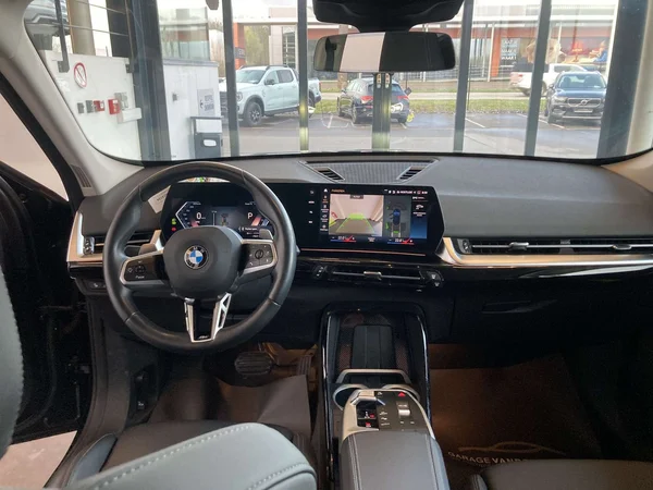 BMW X1 (2023) — foto 2 van 19
