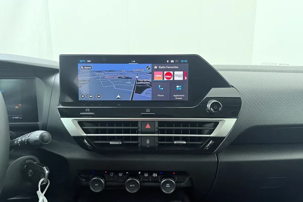 Citroen C4 (2025) — foto 3 van 16