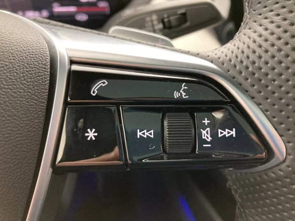 AUDI E-tron GT (2021) — foto 7 van 31
