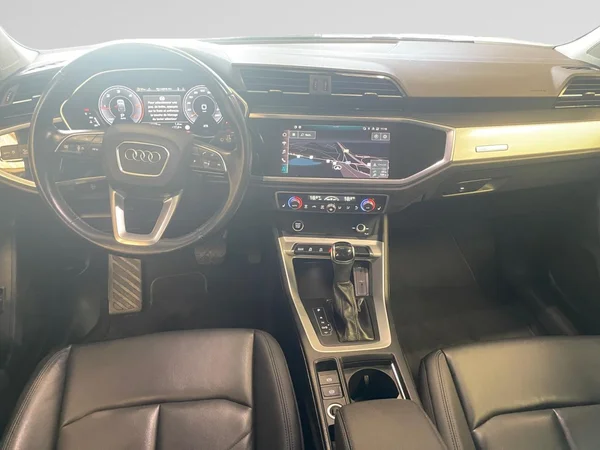 AUDI Q3 Sportback (2021) — foto 15 van 21