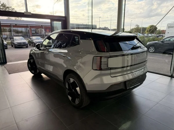 Volvo EX30 (2024) — foto 15 van 20