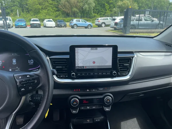 KIA Stonic (2024) — foto 4 van 20