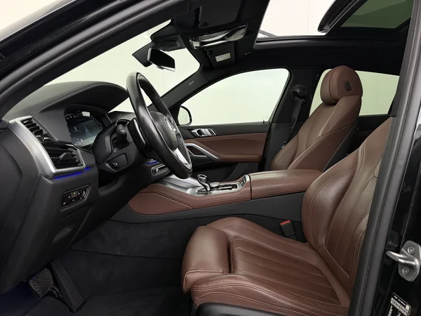 BMW X6 (2022) — foto 2 van 32