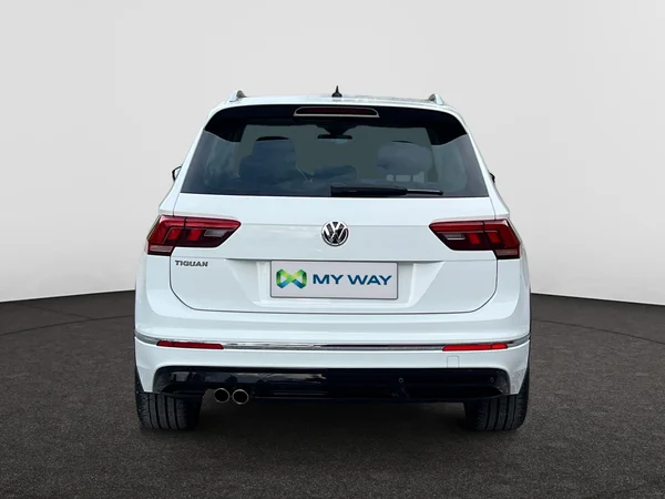 VOLKSWAGEN Tiguan (2019) — foto 15 van 20