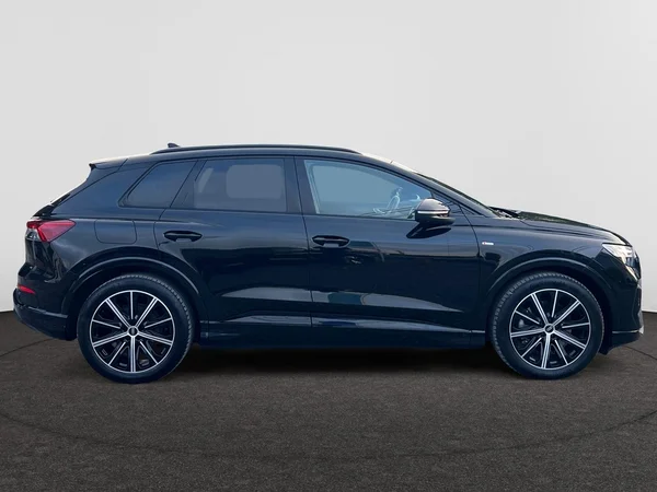 AUDI Q4 e-tron (2024) — foto 9 van 18